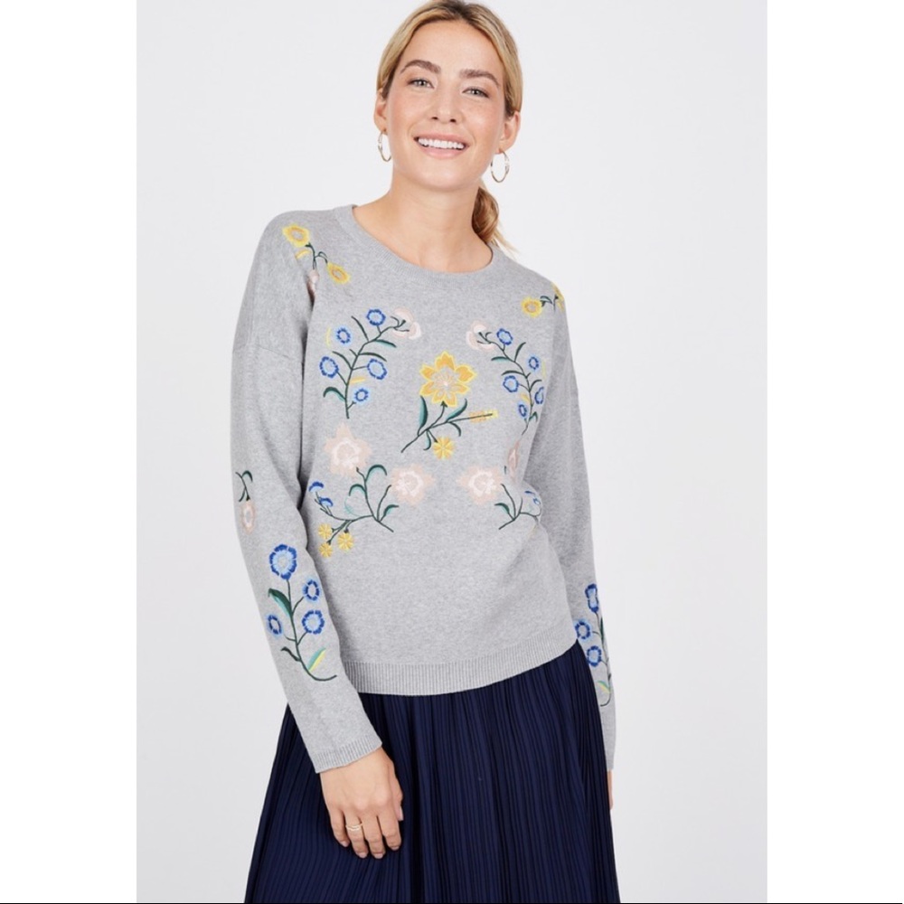 NWOT Grey Floral Embroidered Sweater Octavia